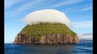 Undiscovered islands in Atlantic Ocean - Wildlife Secret Animals