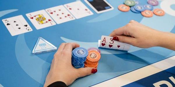 Card game at casino table