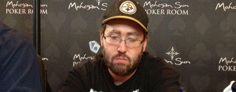 Poker Pro Michael Borovetz Scams Travelers at Newark Airport