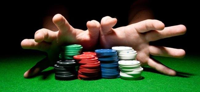 Poker Tube Weekly: Play Station Race Is On for August