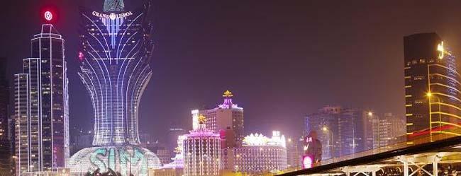 Drastic Fall in Macau Casino Revenue