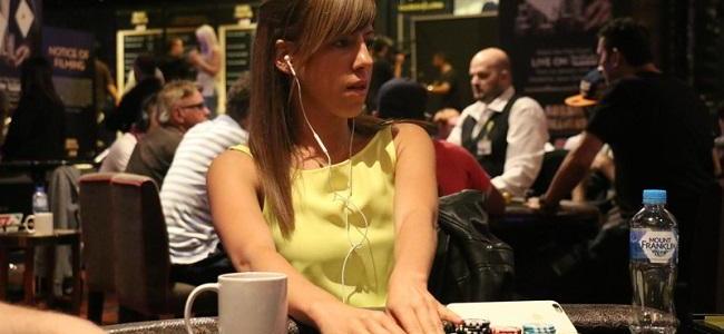 Kirsten Bicknell Woman Wins WSOP Bracelet