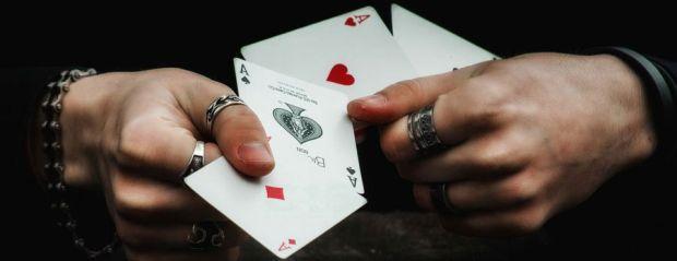 Cheaters With Marked Decks Caught in China Cheaters With Marked Decks Caught in China
