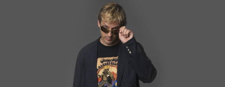 Phil Laak Makes Dumbest Fold of All Time Phil Laak Makes Dumbest Fold of All Time