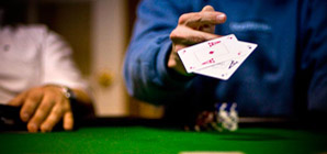 Poker Optimal Bluffing Frequency